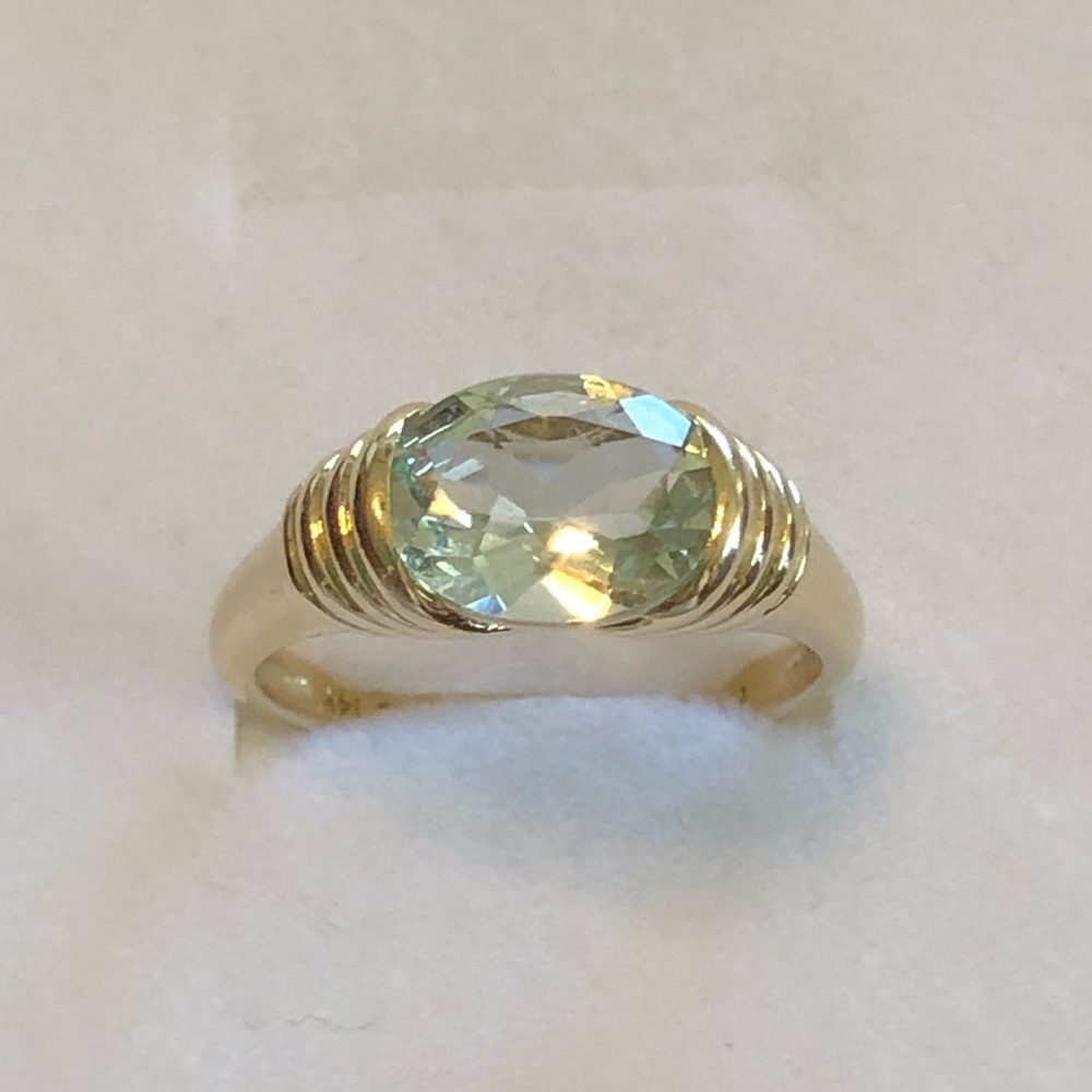Mejuri Green Prasiolite Heirloom ring size 8